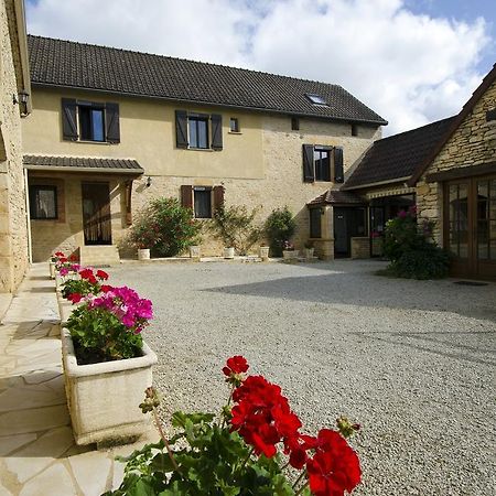 Hotel La Table Du Chaffour Saint-Geniès-Bellevue Exterior foto