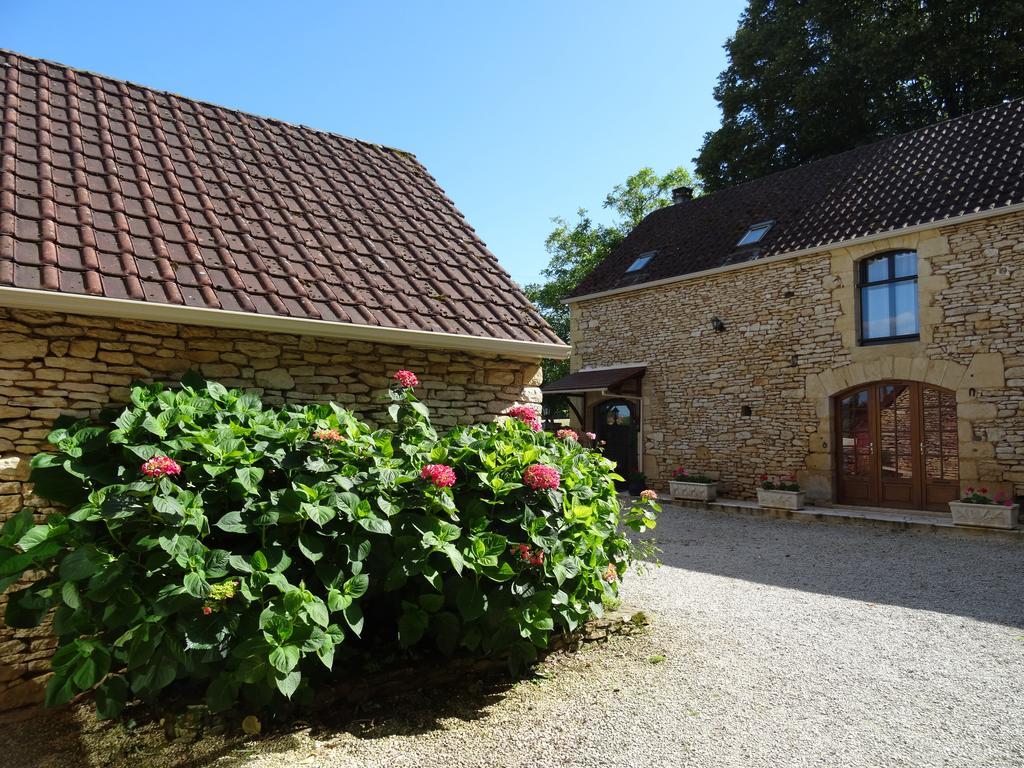 Hotel La Table Du Chaffour Saint-Geniès-Bellevue Exterior foto