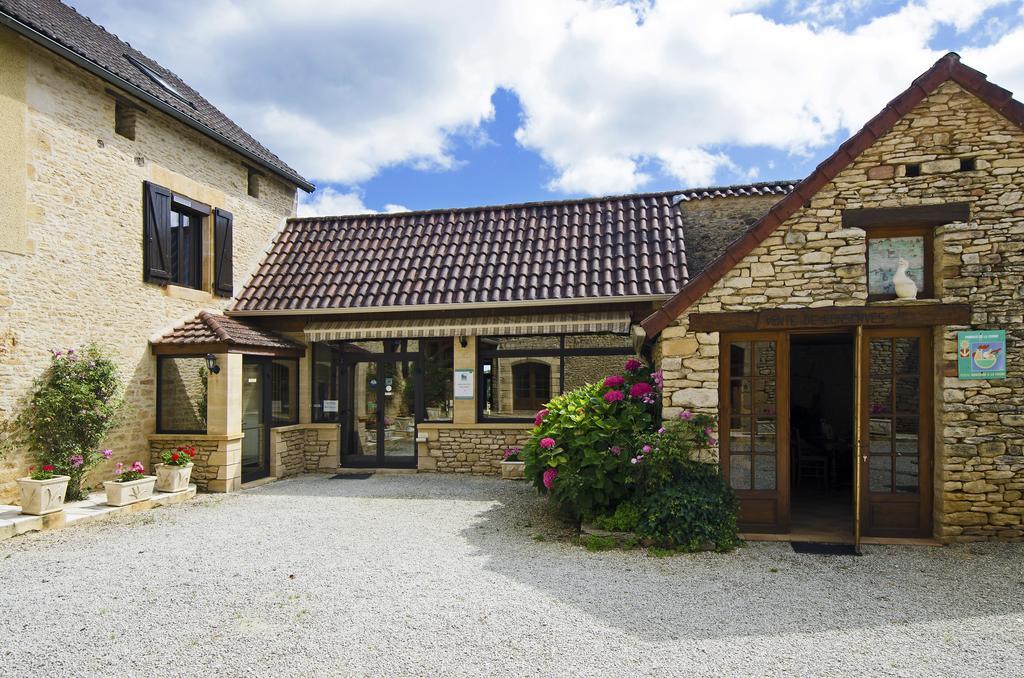 Hotel La Table Du Chaffour Saint-Geniès-Bellevue Exterior foto